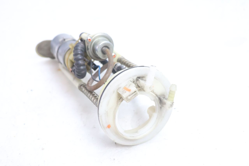 photo de POMPA DEL CARBURANTE PEUGEOT SATELIS 125 (2006 - 2009) - Dettaglio del componente