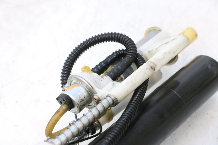 photo de POMPA CARBURANTE PEUGEOT SATELIS 125 (2013 - 2018) - Primo piano tecnico