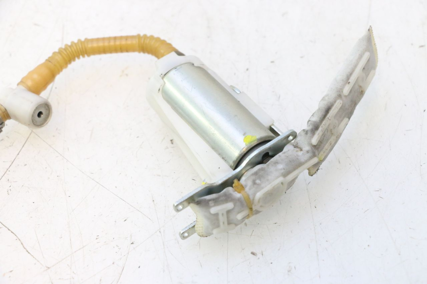 photo de POMPA CARBURANTE MASH SEVENTY FIVE 125 (2013 - 2021) - Stato della superficie e materiale