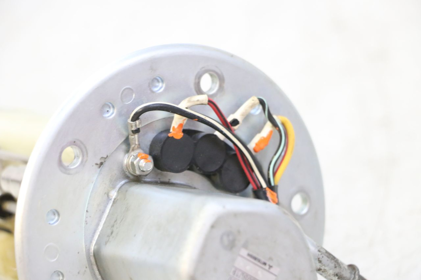 photo de POMPA CARBURANTE SUZUKI SV S 650 (2003 - 2009) - Altra vista dell'articolo