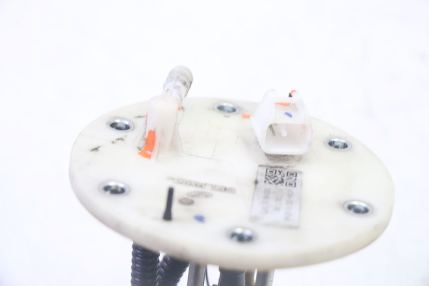 photo de POMPA CARBURANTE PEUGEOT TWEET PRO CARGO 50 (2018 - 2022) - Altra angolazione