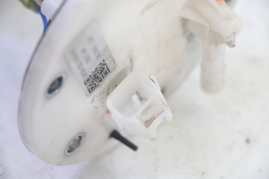 photo de POMPA CARBURANTE PEUGEOT TWEET PRO EFI 4T 50 (2021 - 2022) - Vista d'insieme del prodotto