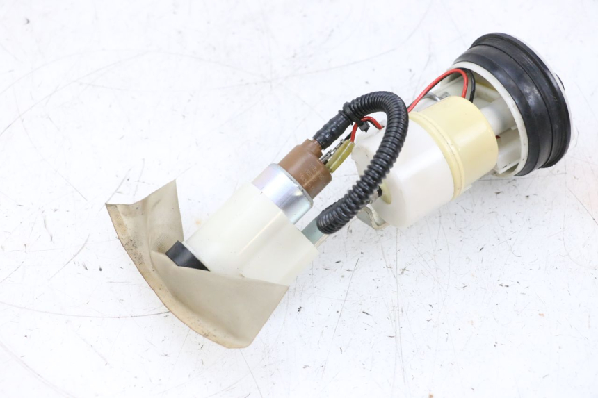 photo de POMPA DEL CARBURANTE PIAGGIO VESPA GTS SUPER IE 125 (2009 - 2016) - Zoom sullo stato d'uso