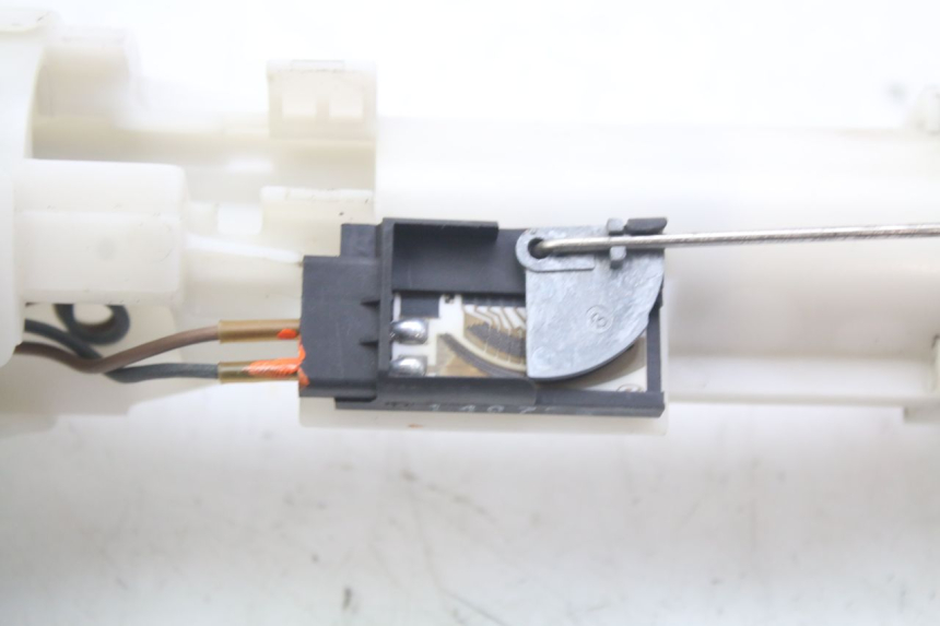 photo de POMPA CARBURANTE KYMCO X-CITING XCITING 400 (2014 - 2018) - Primo piano tecnico