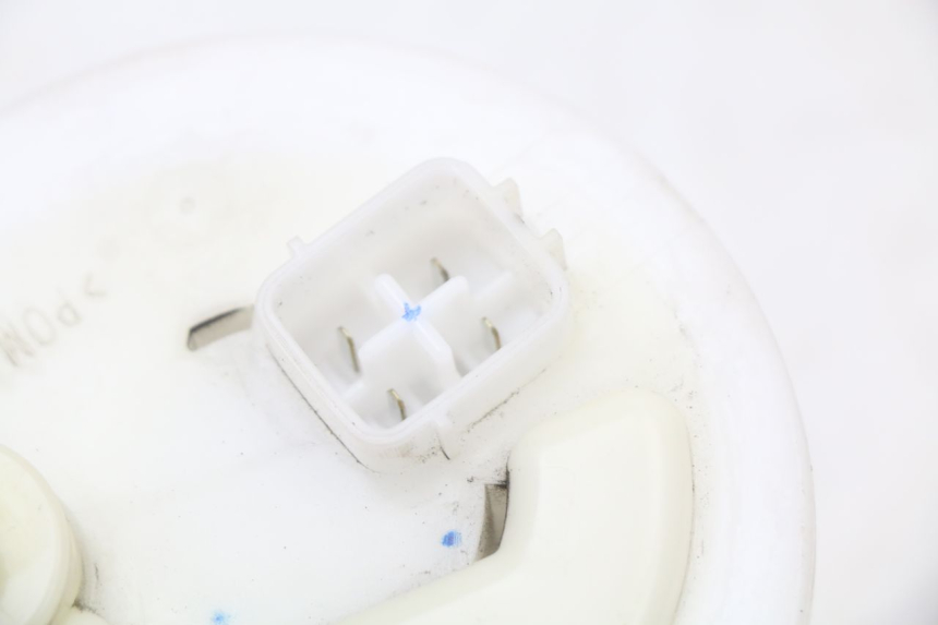 photo de POMPA CARBURANTE YAMAHA XMAX X-MAX ABS 125 (2017 - 2020) - Vista d'insieme del prodotto