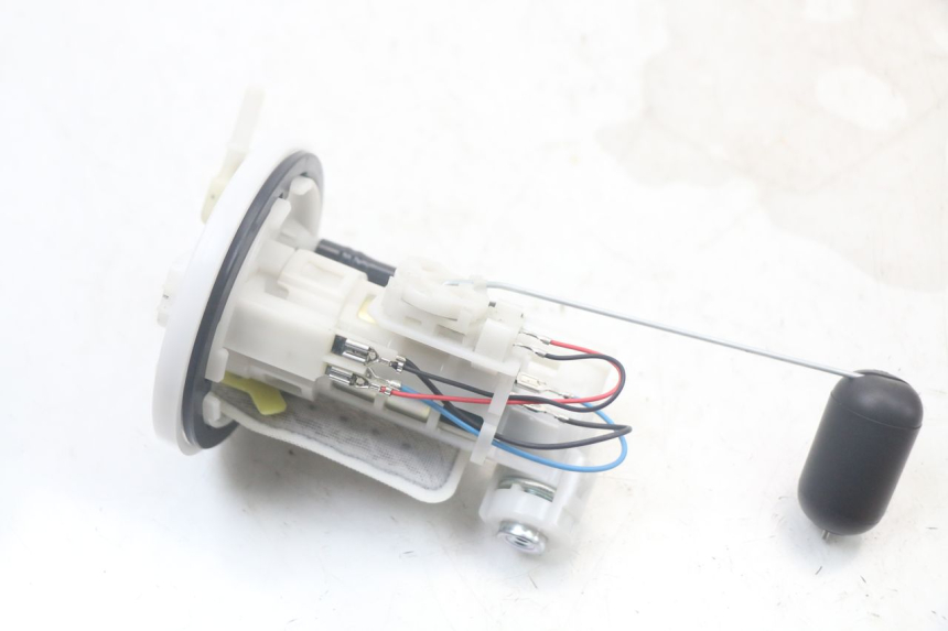 photo de POMPA CARBURANTE YAMAHA XMAX X-MAX ABS 125 (2017 - 2020) - Dettaglio del componente