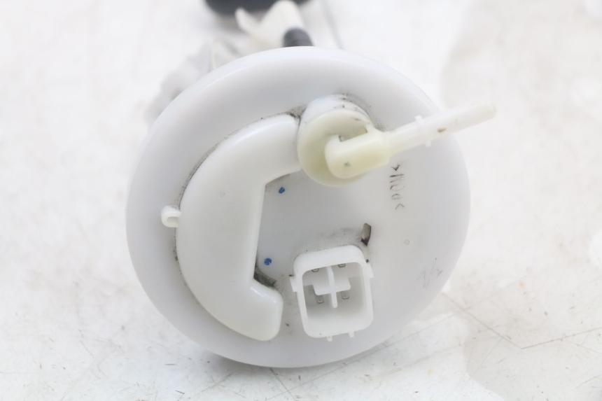 photo de POMPA CARBURANTE YAMAHA XMAX X-MAX ABS 125 (2017 - 2020) - Altra angolazione