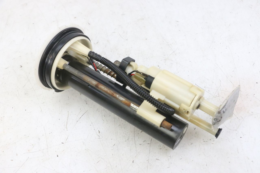 photo de POMPA CARBURANTE YAMAHA X-MAX XMAX 125 (2010 - 2013) - Caratteristiche distintive