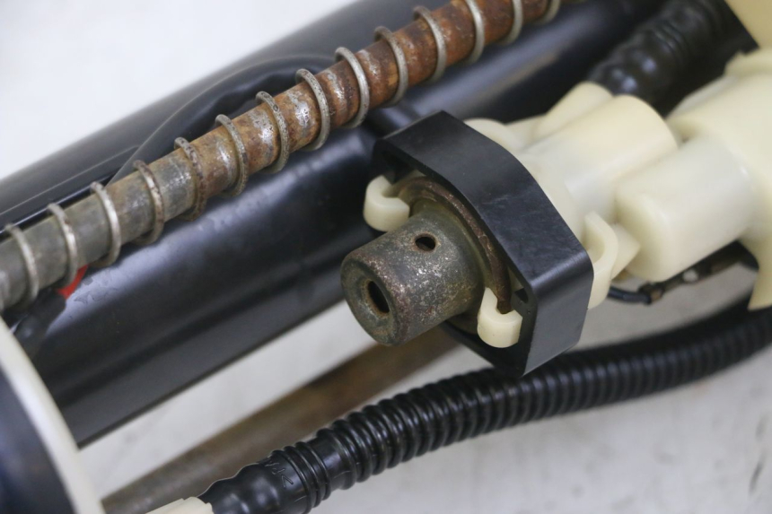 photo de POMPA CARBURANTE YAMAHA X-MAX XMAX 125 (2010 - 2013) - Zoom sui componenti