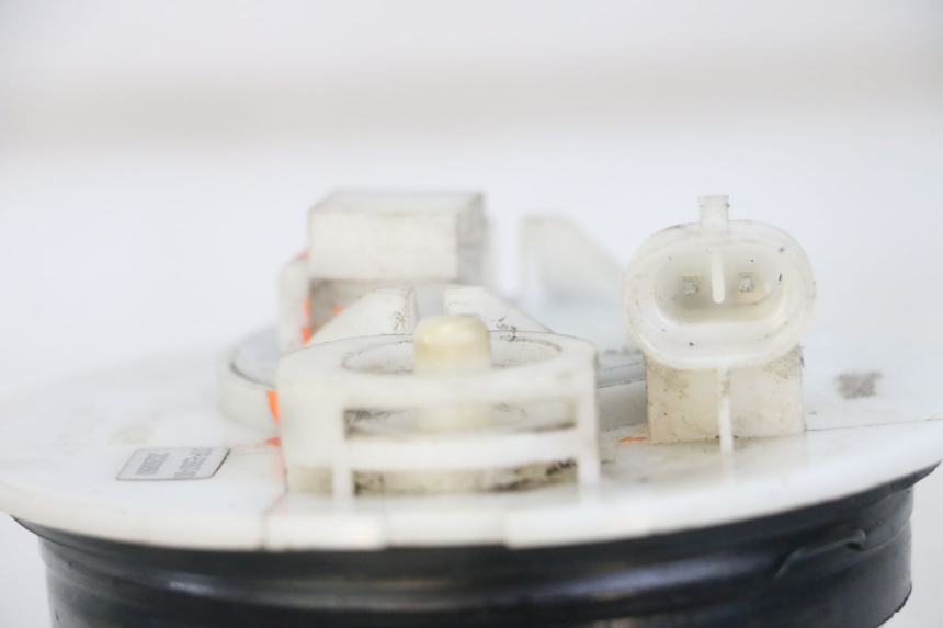 photo de POMPA CARBURANTE YAMAHA X-MAX XMAX 125 (2010 - 2013) - Dettagli dei punti di fissaggio