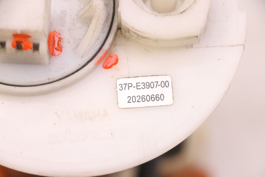 photo de POMPA CARBURANTE YAMAHA X-MAX XMAX 125 (2010 - 2013) - Marcature e riferimenti originali