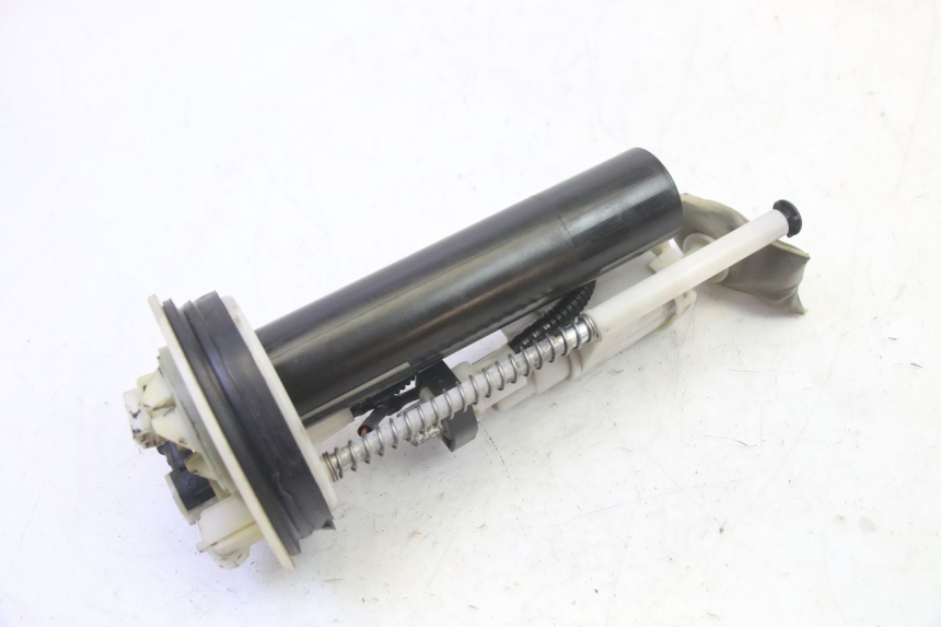 photo de POMPA CARBURANTE YAMAHA X-MAX XMAX 250 (2006 - 2009) - Dettagli dei punti di fissaggio