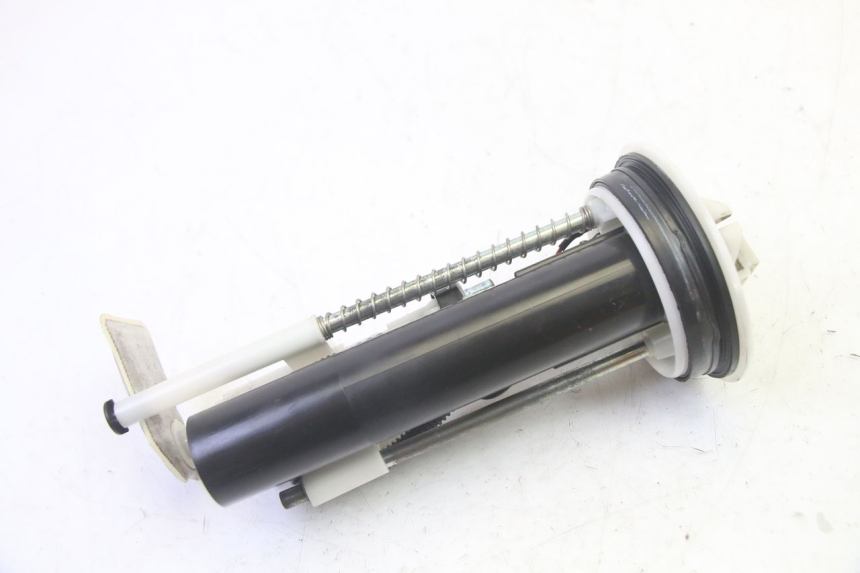 photo de POMPA CARBURANTE YAMAHA X-MAX XMAX 125 (2010 - 2013) - Zoom sullo stato d'uso