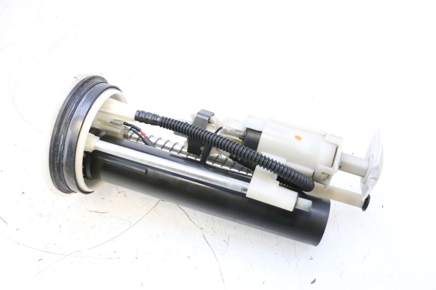 photo de POMPA CARBURANTE YAMAHA X-MAX XMAX 125 (2010 - 2013) - Vista d'insieme del prodotto