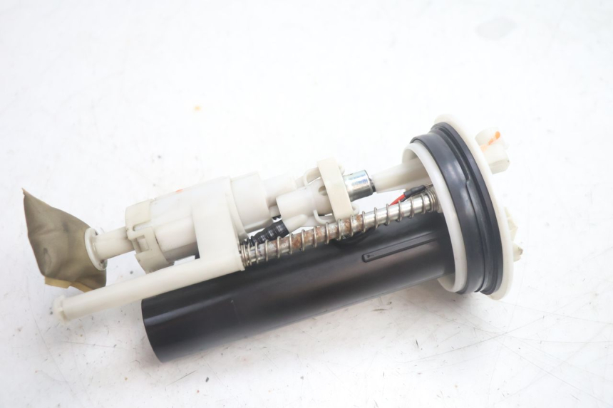 photo de POMPA DEL CARBURANTE YAMAHA XMAX X-MAX 125 (2006 - 2009) - Zoom sullo stato d'uso