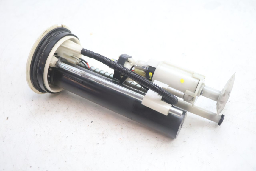 photo de POMPA CARBURANTE YAMAHA X-MAX XMAX 125 (2010 - 2013) - Vista d'insieme del prodotto