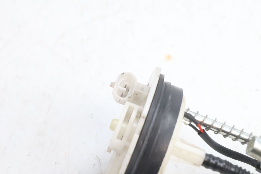 photo de POMPA CARBURANTE YAMAHA X-MAX XMAX 125 (2010 - 2013) - Zoom sullo stato d'uso