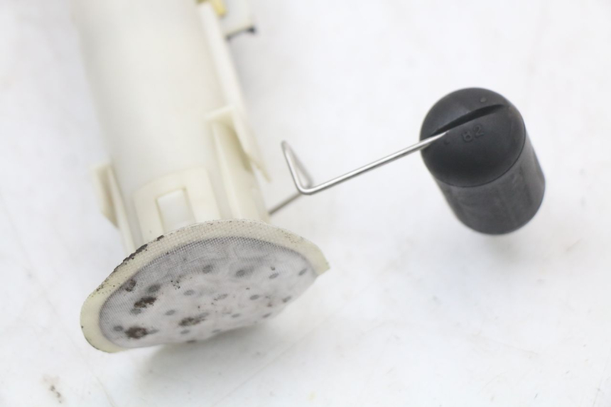 photo de POMPA CARBURANTE KYMCO XCITING 250 (2006 - 2009) - Primo piano tecnico