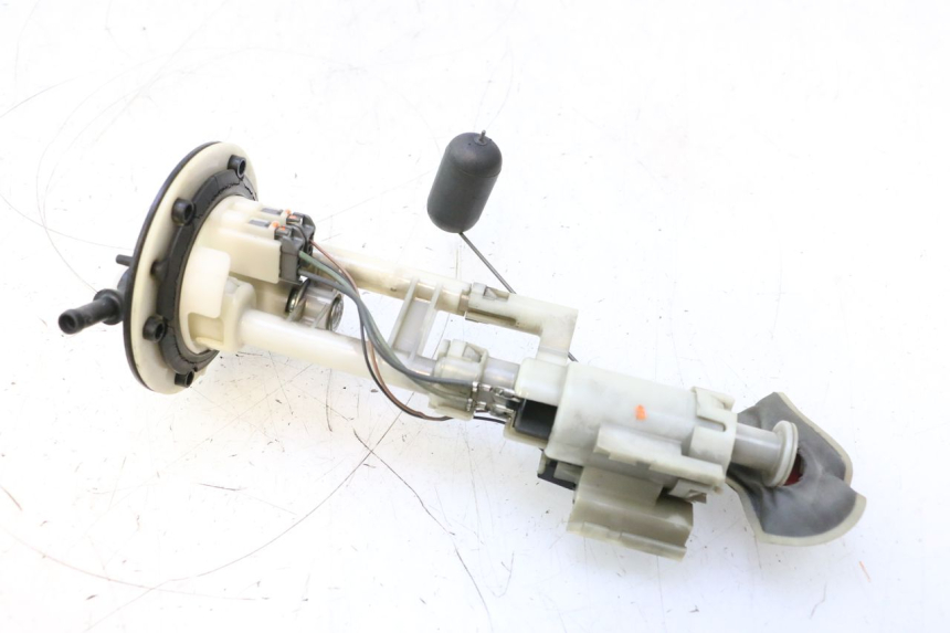 photo de POMPA CARBURANTE YAMAHA XP T-MAX ABS 500 (2005 - 2005) - Altra angolazione