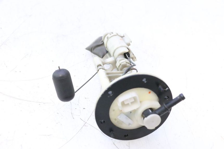 photo de POMPA CARBURANTE YAMAHA XP T-MAX ABS 500 (2005 - 2005) - Primo piano tecnico