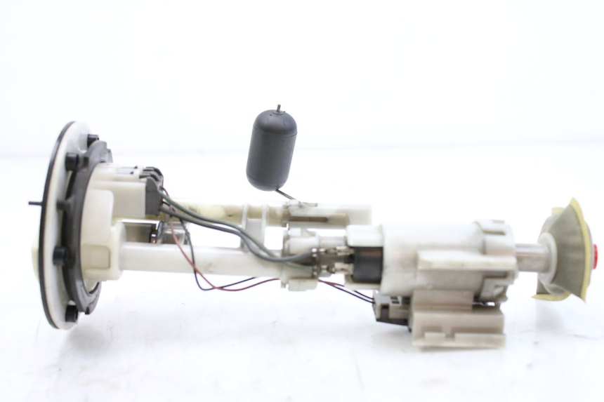 photo de POMPA CARBURANTE YAMAHA XP T-MAX TMAX ABS 500 (2004 - 2007) - Zoom sullo stato d'uso