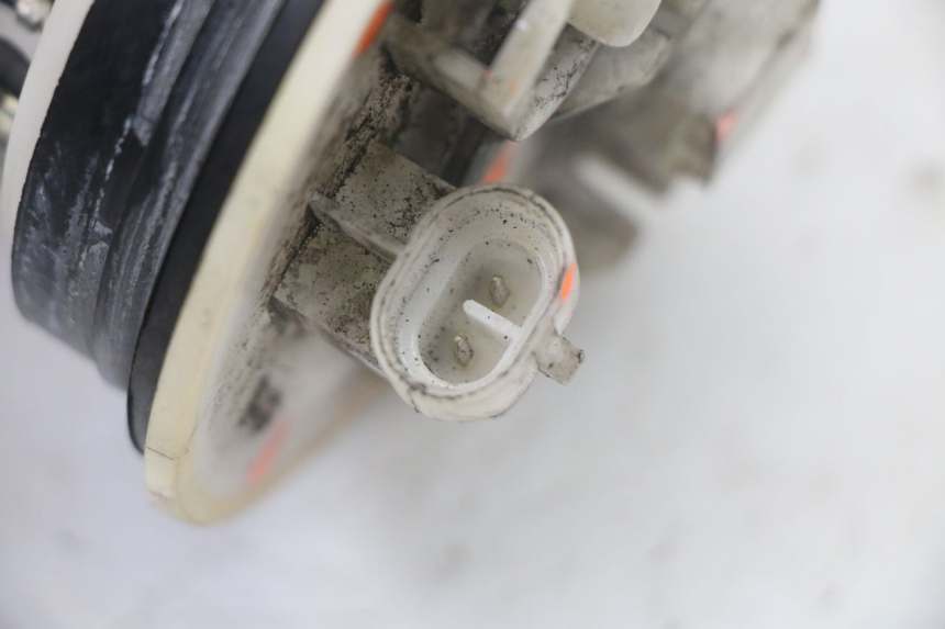 photo de POMPA DEL CARBURANTE YAMAHA X-MAX XMAX ABS 250 (2010 - 2014) - Vista d'insieme del prodotto