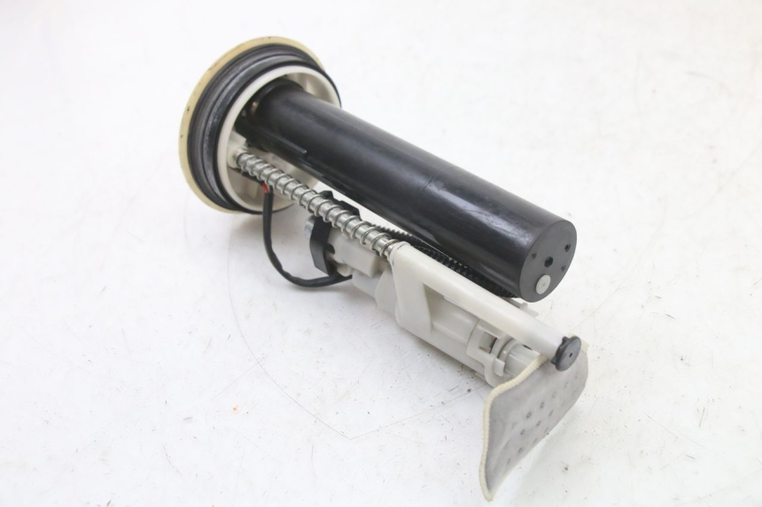 photo de POMPA DEL CARBURANTE YAMAHA X-MAX XMAX ABS 250 (2010 - 2014) - Dettagli dei punti di fissaggio