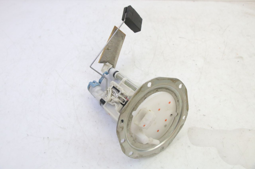 photo de POMPA CARBURANTE YAMAHA YFM GRIZZLY 550 (2008 - 2015) - Altra angolazione