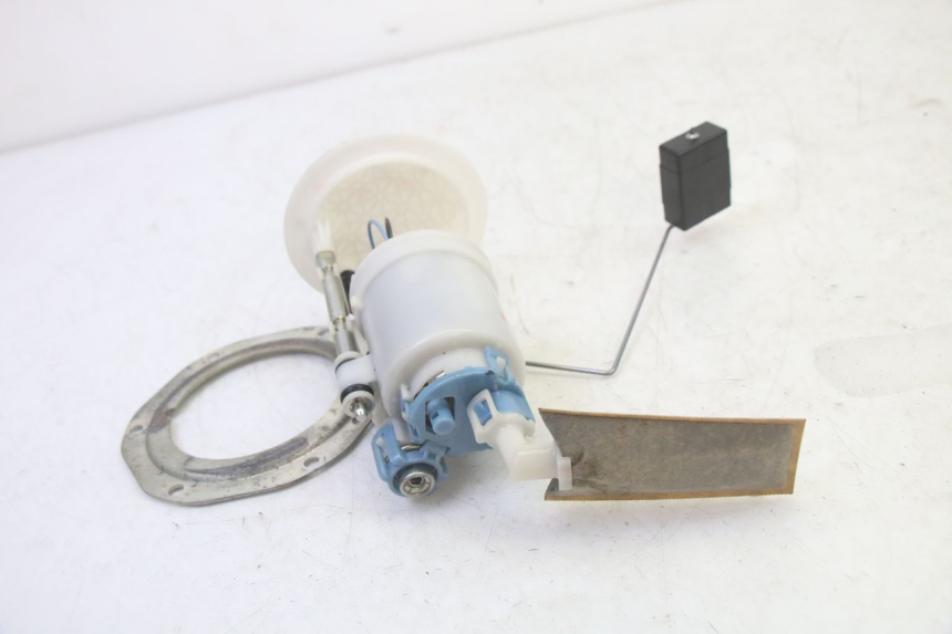 photo de POMPA CARBURANTE YAMAHA YFM GRIZZLY 550 (2008 - 2015) - Stato della superficie e materiale