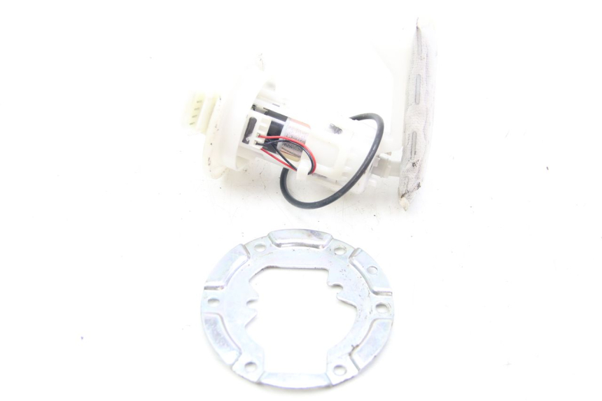 photo de POMPA CARBURANTE PIAGGIO ZIP 4T 50 (2018 - 2020) - Altra angolazione