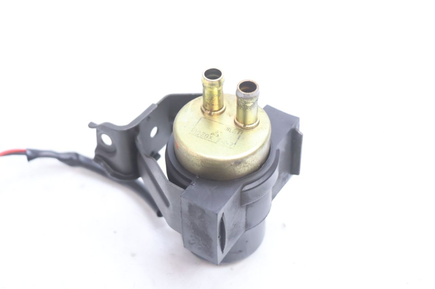 photo de POMPA DEL CARBURANTE KAWASAKI ZX-6R ZX6R 600 (2000 - 2002) - Primo piano tecnico