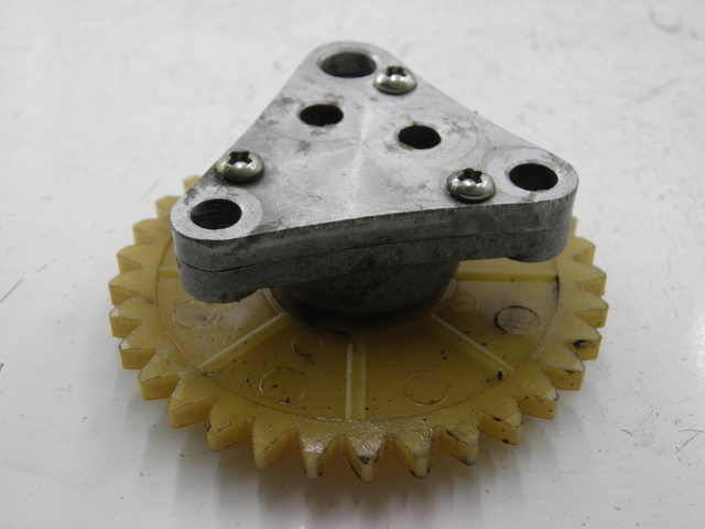 photo de POMPA OLIO BENZHOU YY50QT31 VINTAGE 50 (2009 - 2012) - Zoom sullo stato d'uso