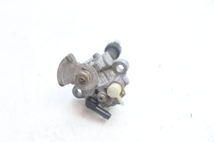 photo de POMPA OLIO PEUGEOT BUXY 50 (1993 - 1998) - Primo piano tecnico
