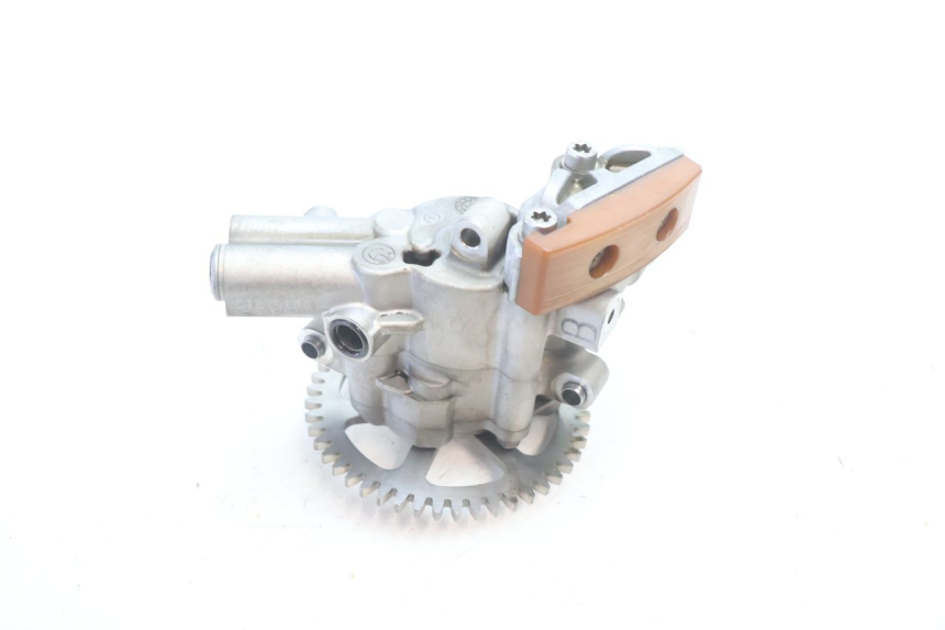 photo de POMPA OLIO BMW C SPORT 650 (2015 - 2021) - Primo piano tecnico