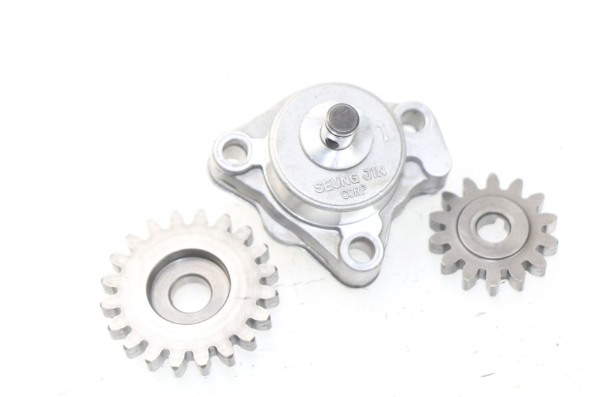 photo de POMPA OLIO HYOSUNG COMET GTR 125 (2007 - 2014) - Vista principale