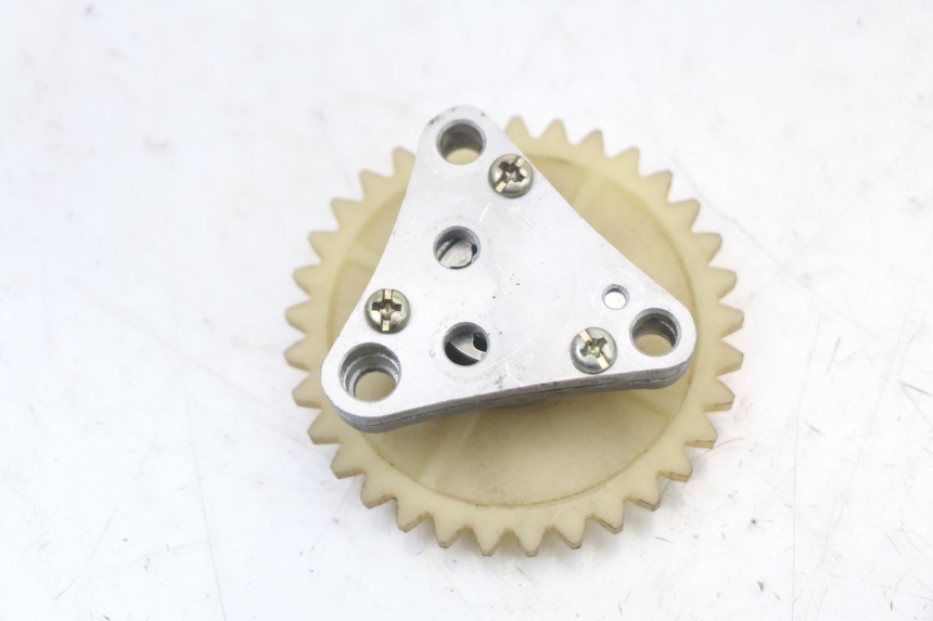 photo de POMPA OLIO KYMCO DINK 4T 50 (2007 - 2018) - Dettaglio del componente