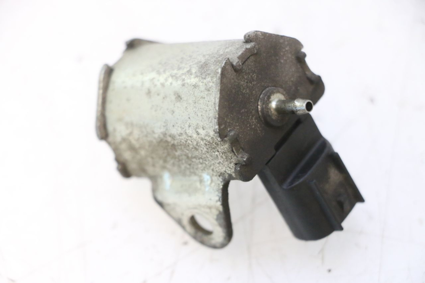 photo de POMPA OLIO PEUGEOT ELYSTAR 50 (2002 - 2014) - Altra angolazione