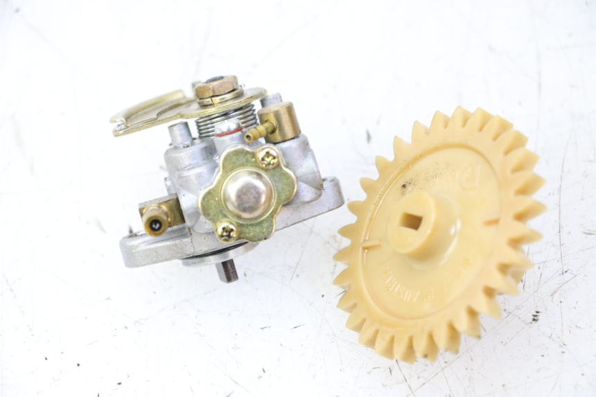 photo de POMPA OLIO APRILIA ETX 125 (1998 - 2002) - Primo piano tecnico