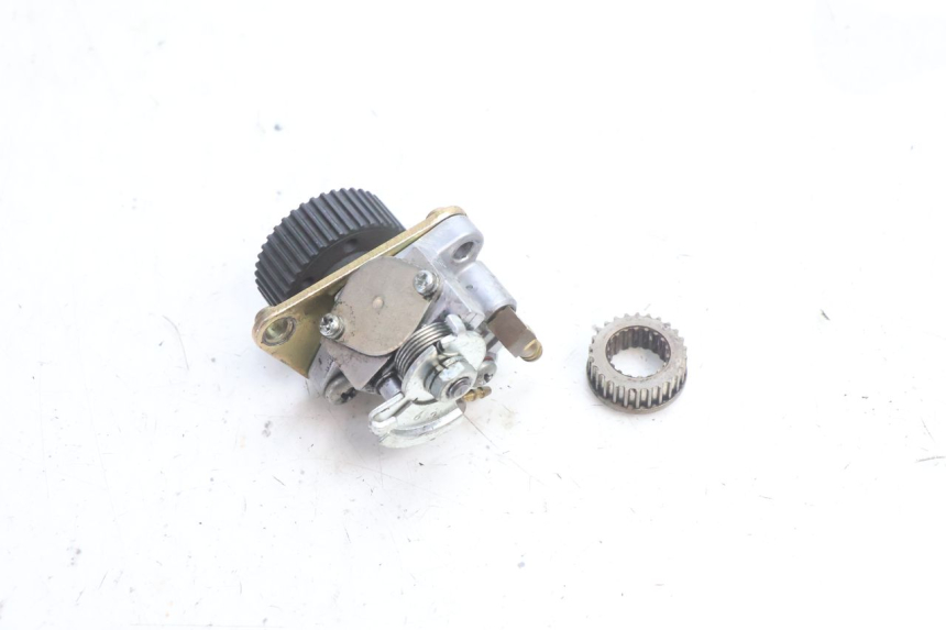 photo de POMPA OLIO PIAGGIO FLY 2T 50 (2004 - 2017) - Stato della superficie e materiale