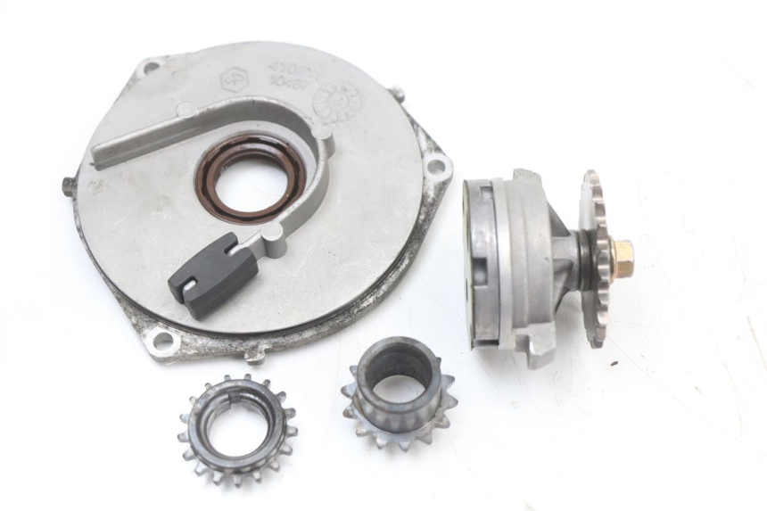 photo de POMPA OLIO PIAGGIO FLY 4T 50 (2004 - 2010) - Dettaglio del componente