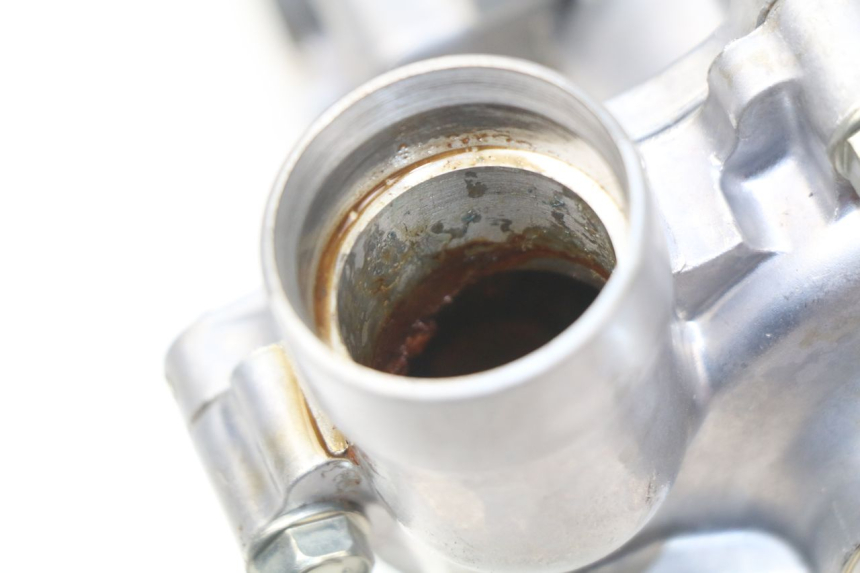 photo de POMPA OLIO YAMAHA FZ8 800 (2010 - 2016) - Primo piano tecnico