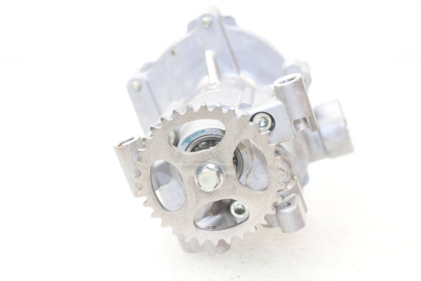 photo de POMPA OLIO YAMAHA FZ8 800 (2010 - 2016) - Dettagli dei punti di fissaggio