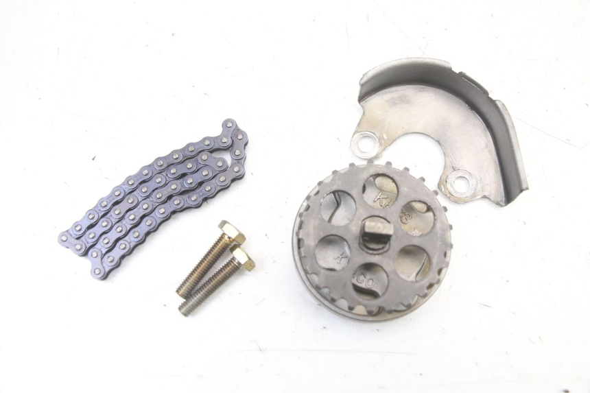 photo de POMPA OLIO KYMCO GRAND DINK 125 (2008 - 2014) - Altra angolazione