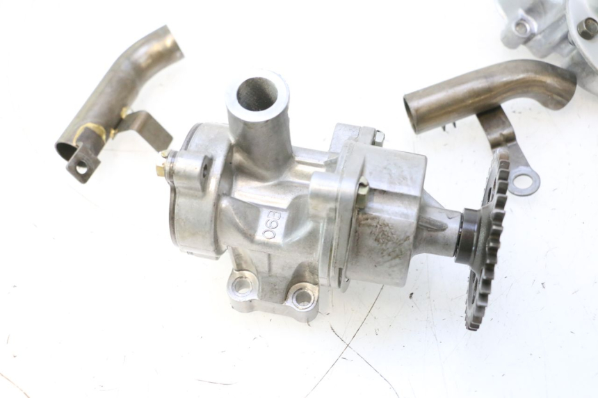photo de POMPA OLIO SUZUKI GSF N BANDIT 1200 (2001 - 2005) - Zoom sullo stato d'uso
