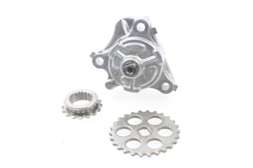 photo de POMPA OLIO HONDA FJS SILVER WING ABS 600 (2004 - 2007) - Altra angolazione