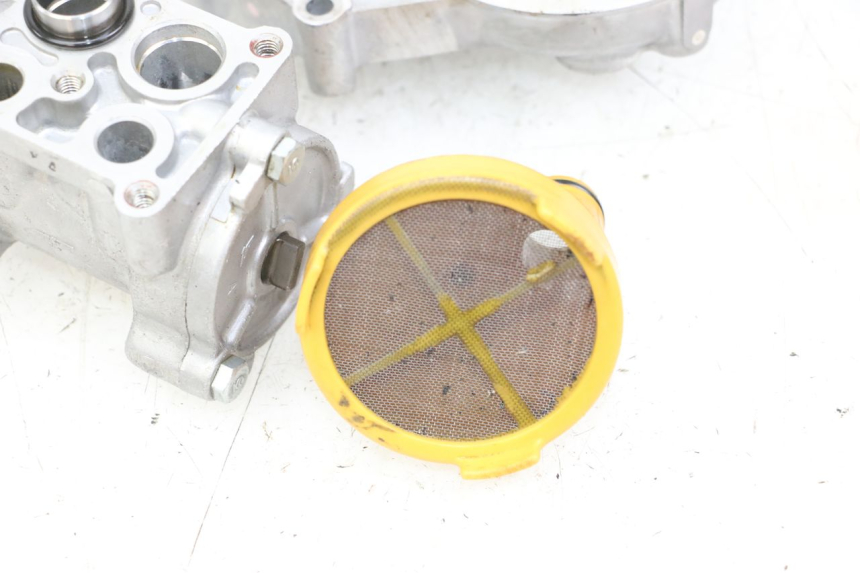 photo de POMPA OLIO KAWASAKI GTR 1000 (1994 - 2004) - Dettagli dei punti di fissaggio