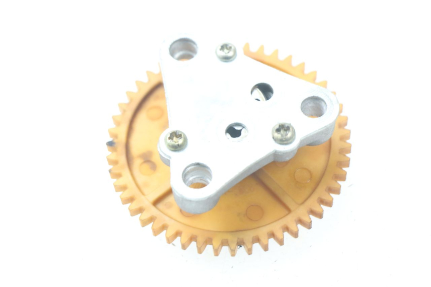 photo de POMPA OLIO PEUGEOT KISBEE 4T 50 (2010 - 2017) - Zoom sullo stato d'uso