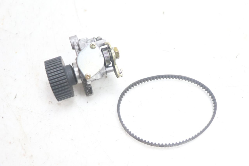 photo de POMPA OLIO PIAGGIO LIBERTY 50 (1998 - 2003) - Primo piano tecnico