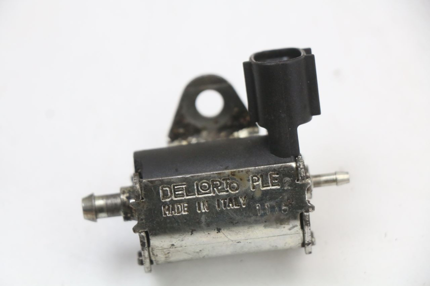 photo de POMPA OLIO PEUGEOT LUDIX 50 (2008 - 2017) - Vista principale