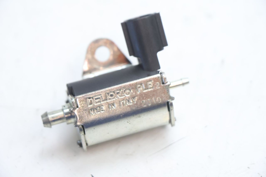 photo de POMPA OLIO PEUGEOT LUDIX 50 (2008 - 2017) - Vista principale